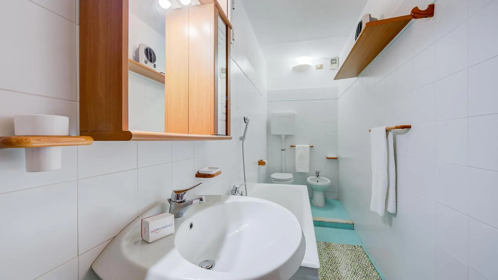 Villa Breezy Way - Among Greenery - Happy Rentals San Bartolomeo Al Mare Italy